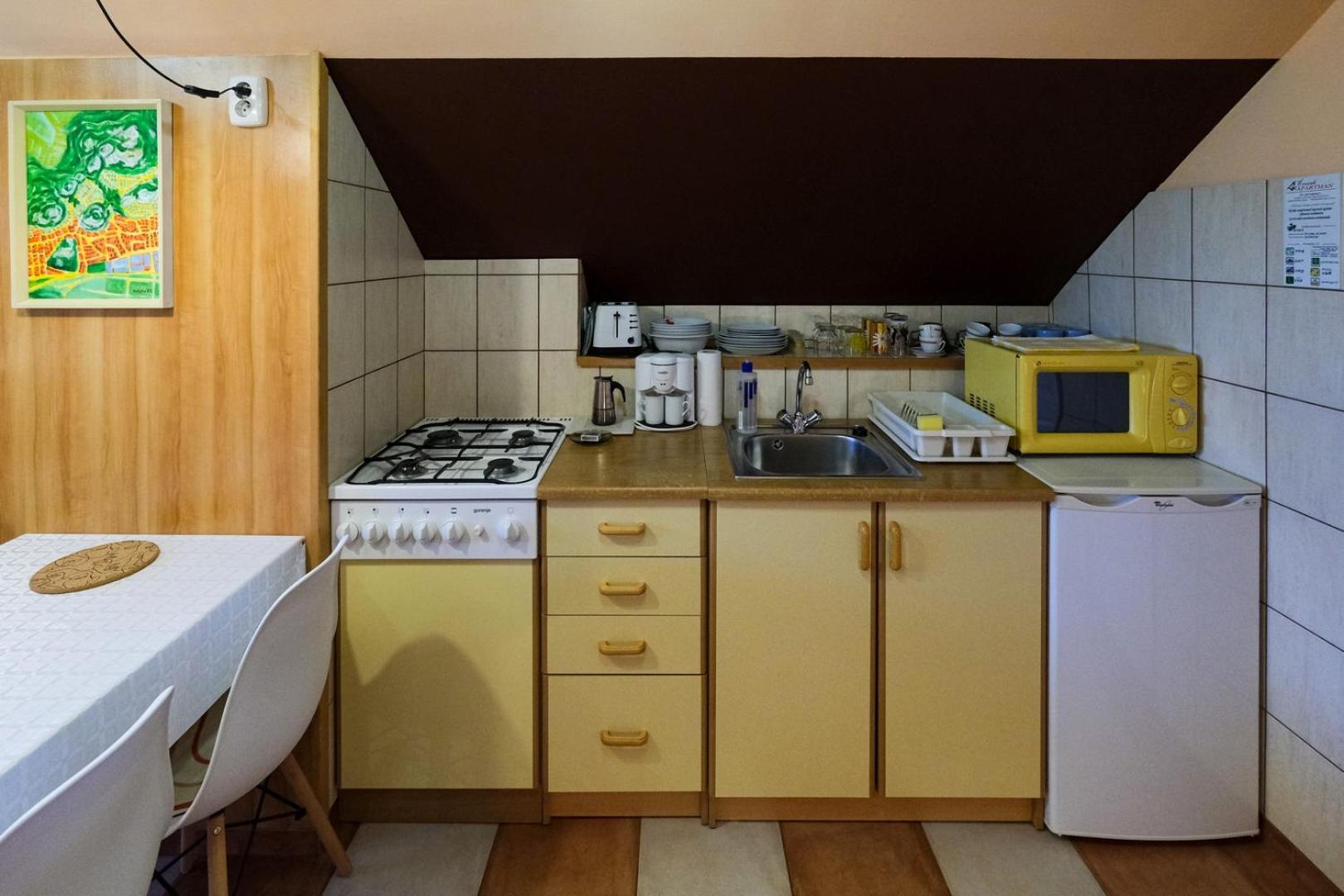 4 Evszak Apartman Gyula Bagian luar foto