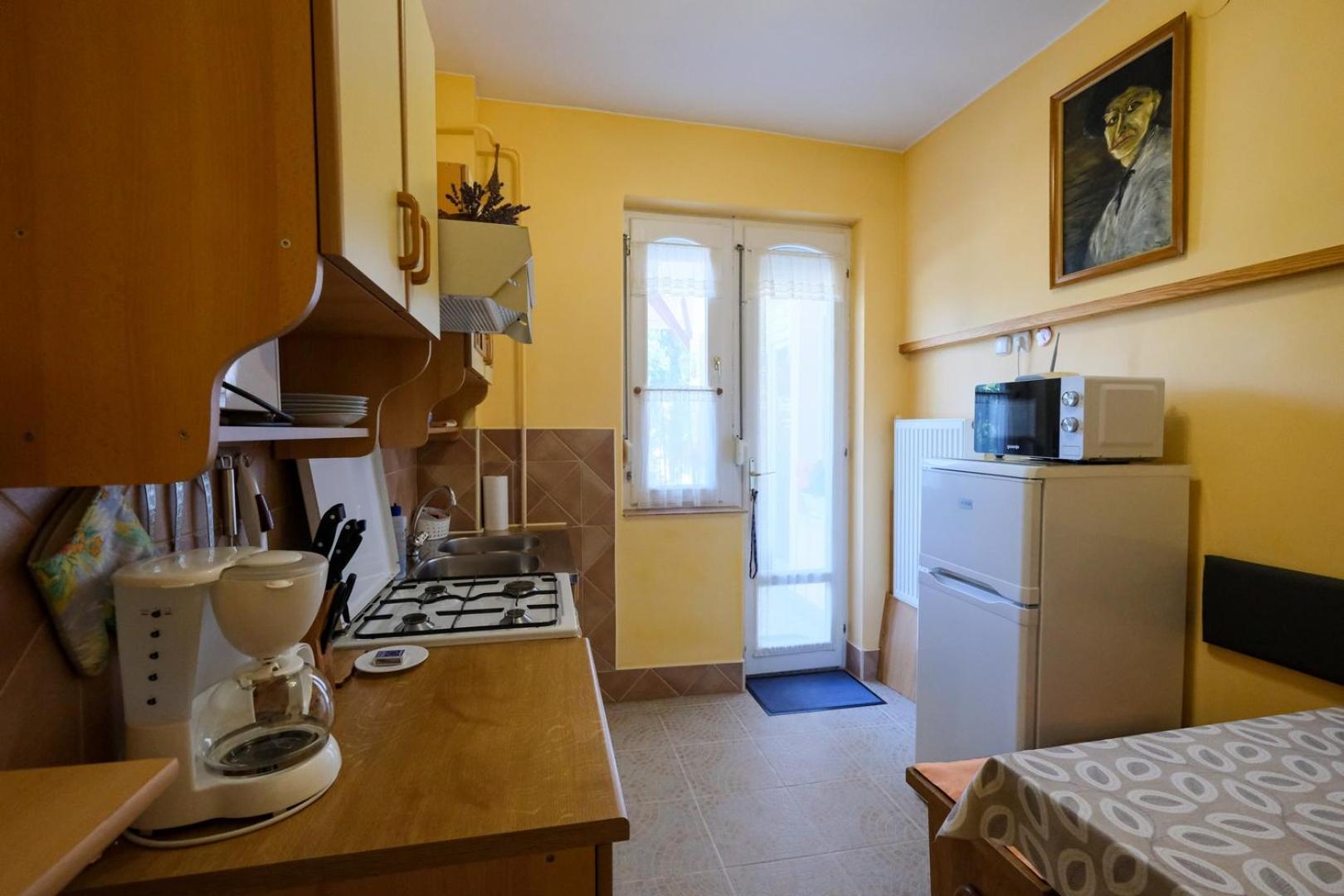 4 Evszak Apartman Gyula Bagian luar foto